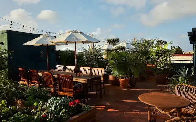 serena rooftop