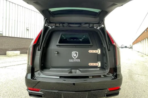 Rolls Royce Cullinan (Gray)