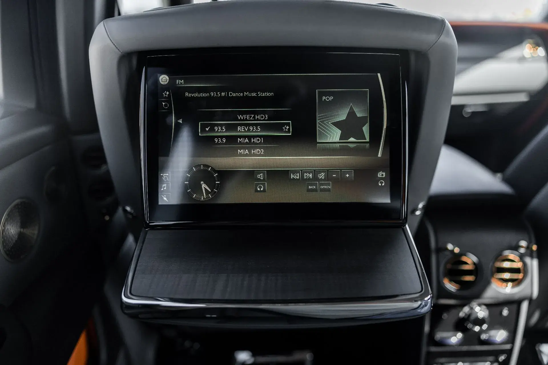 Rolls Royce Cullinan (Gray)