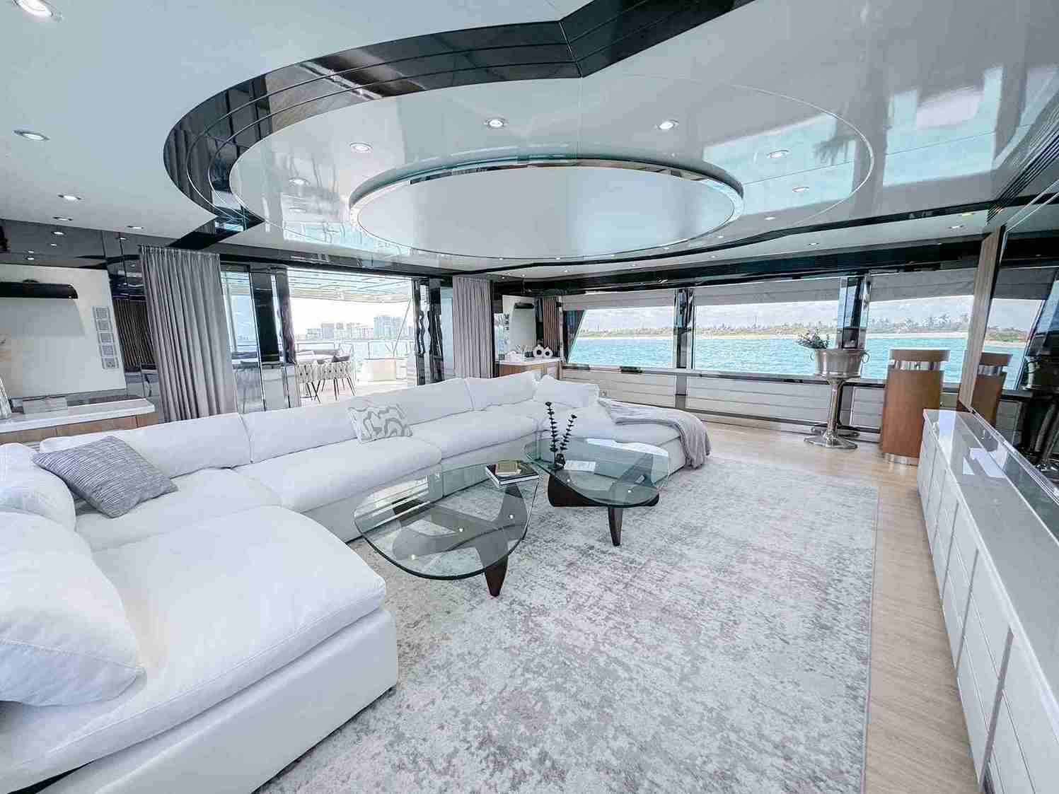 112' Custom PRIVILEGE