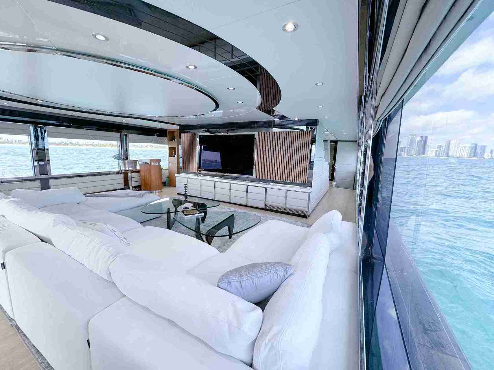 112' Custom PRIVILEGE
