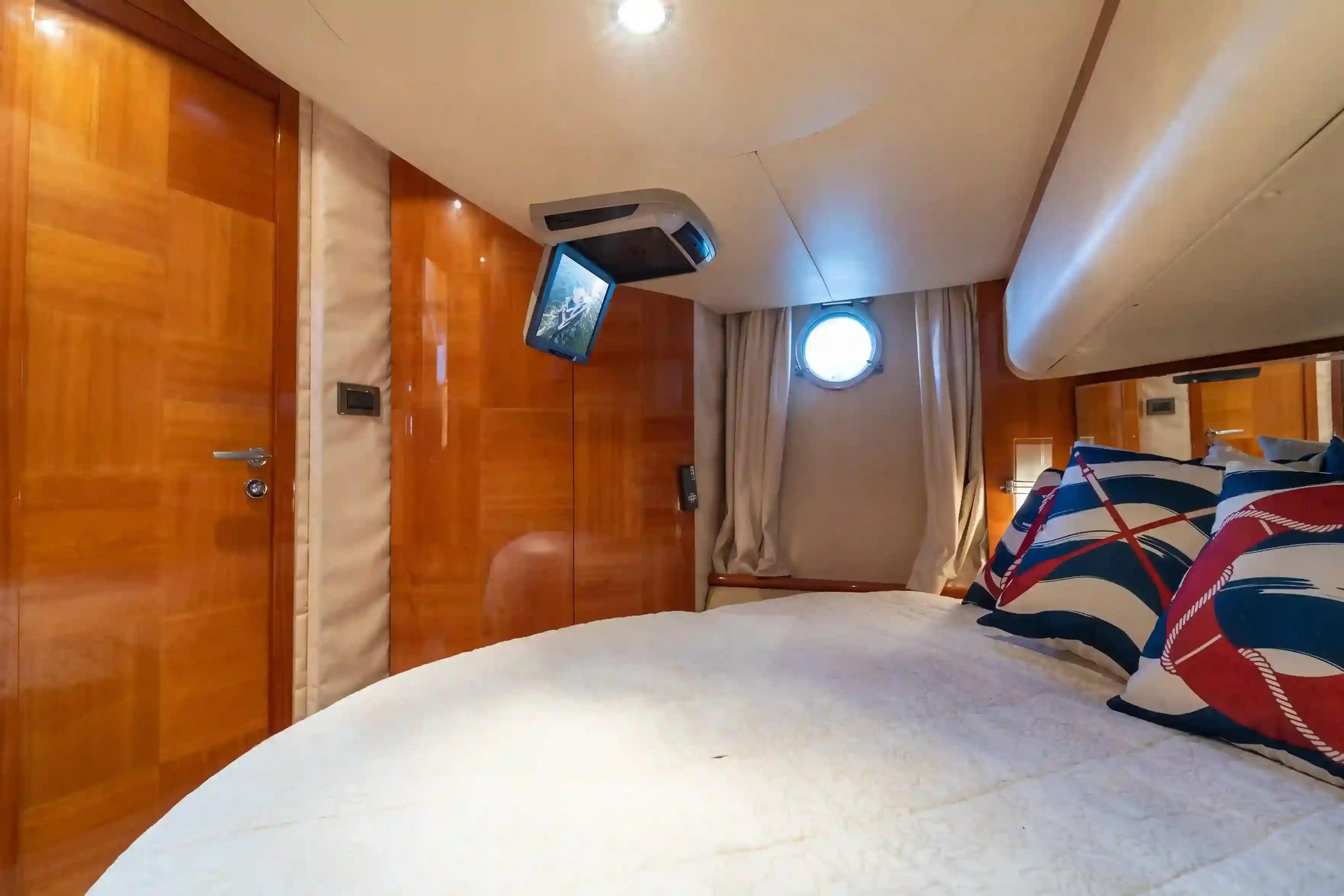 55’ Azimut Flybridge