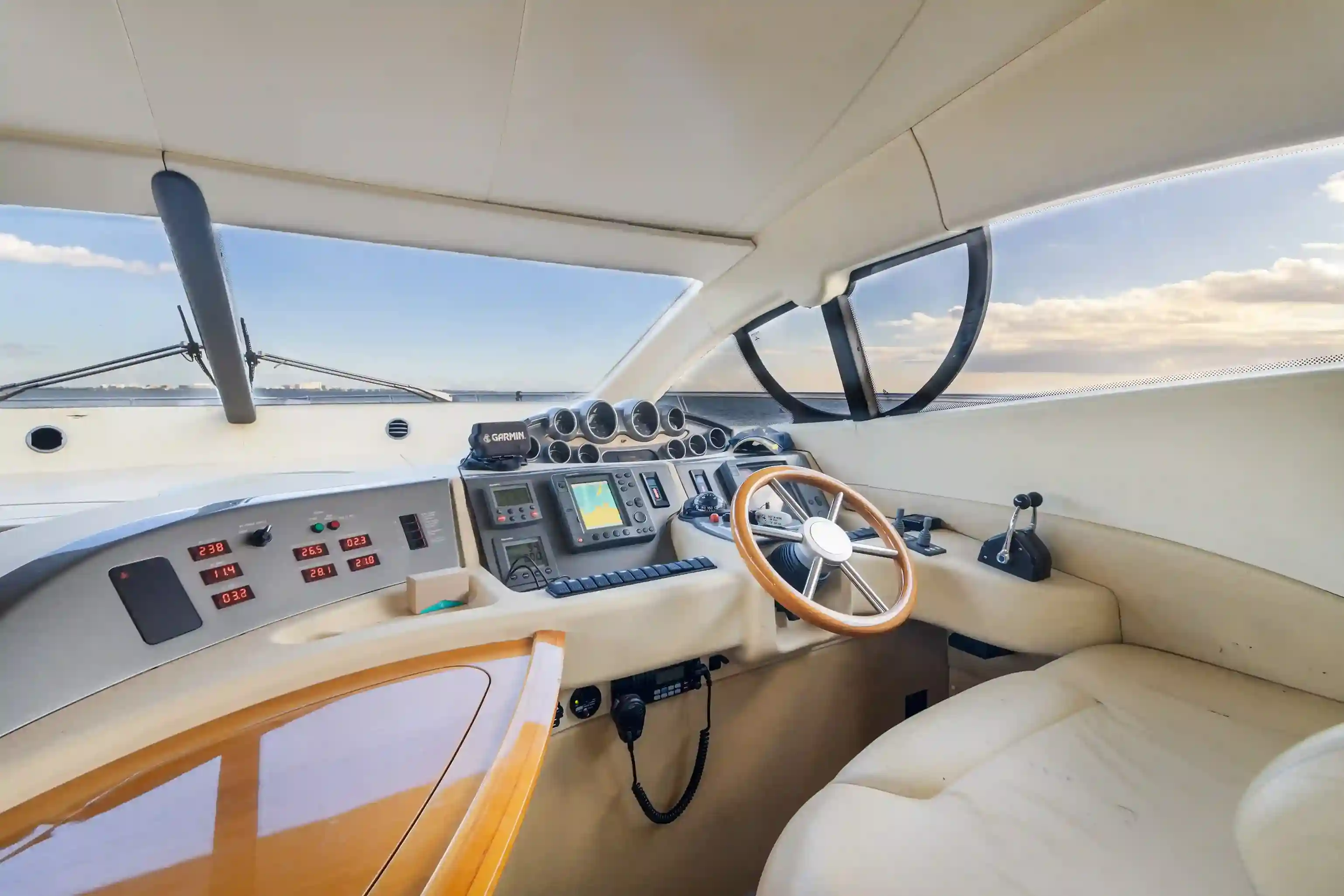 55’ Azimut Flybridge