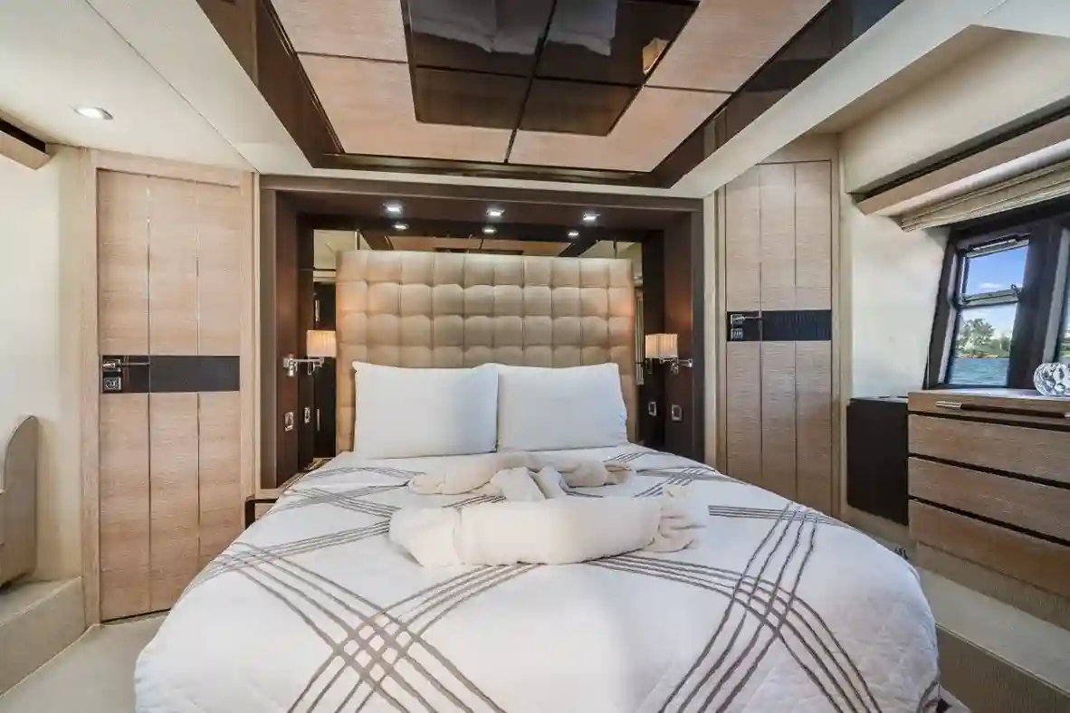 70’ Azimut