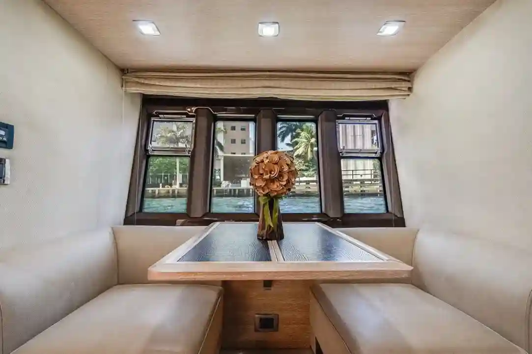 70’ Azimut