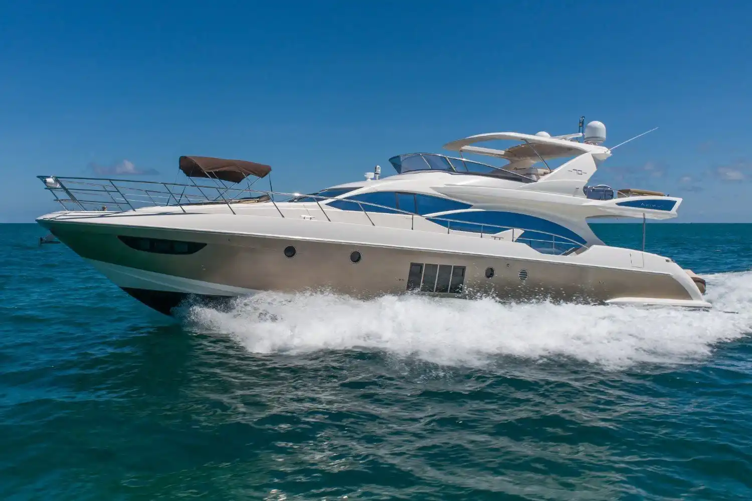 70’ Azimut